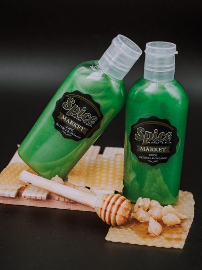 Shampoo natural with nettle, royal jelly, honey